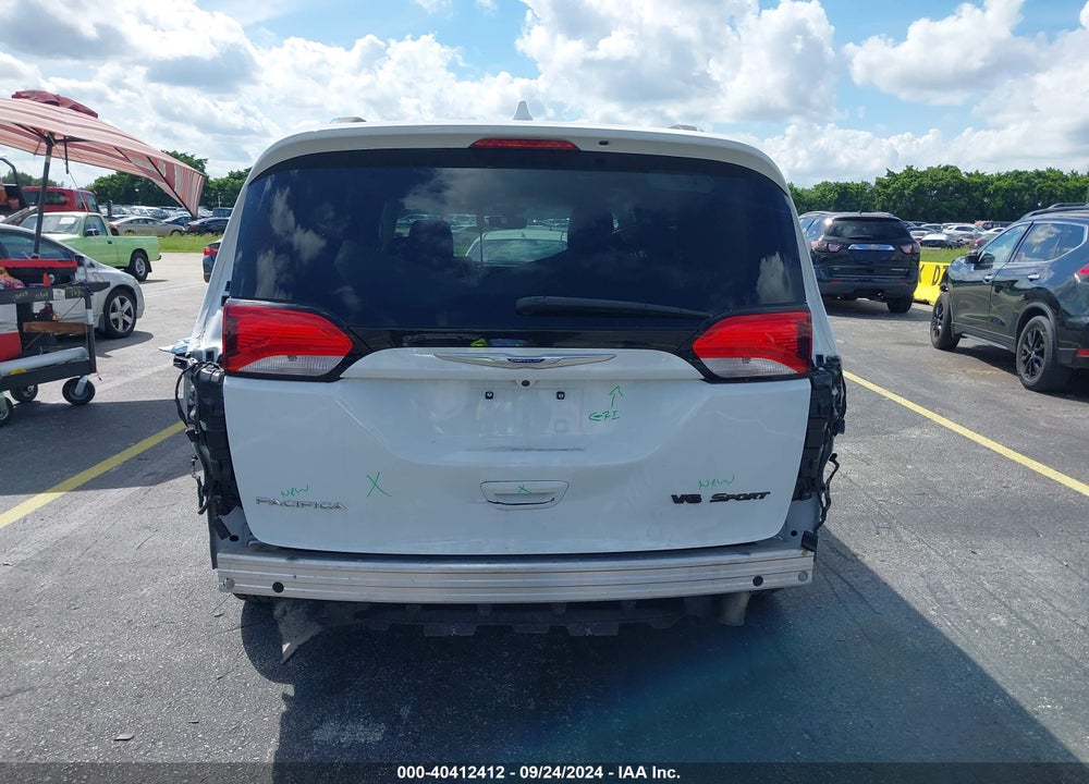 2019 CHRYSLER PACIFICA TOURING L VIN: 2C4RC1BG5KR685524