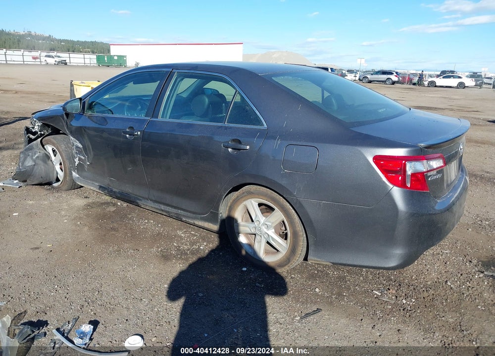 2014 TOYOTA CAMRY SE VIN: 4T1BF1FKXEU308021