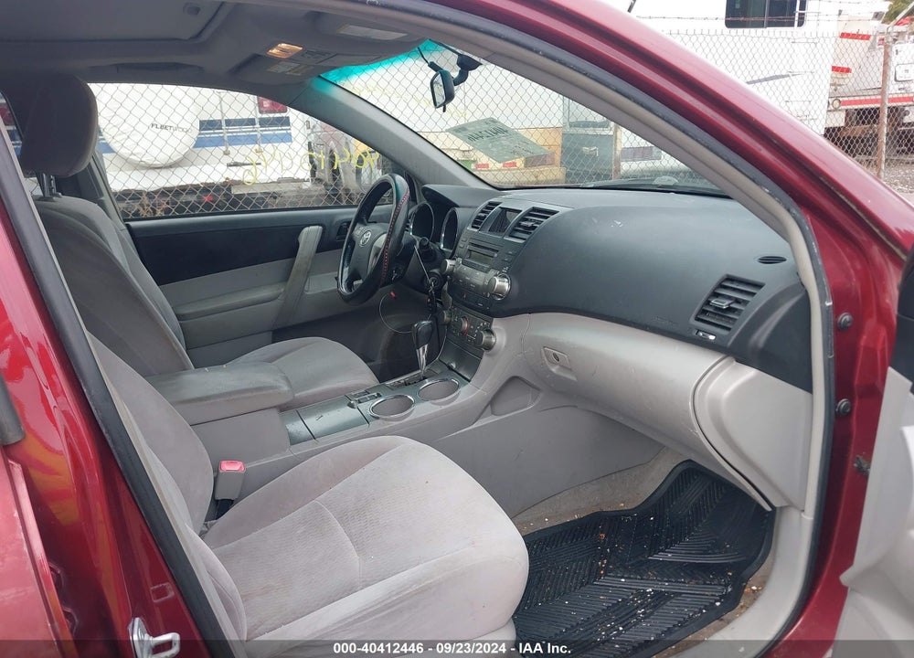 2009 TOYOTA HIGHLANDER VIN: JTEES41A592128052