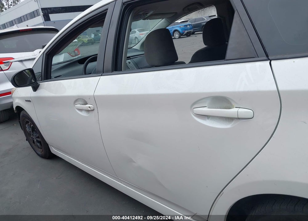 2015 TOYOTA PRIUS THREE VIN: JTDKN3DU8F0470035