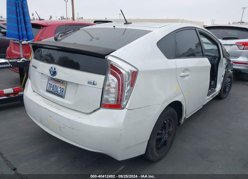 2015 TOYOTA PRIUS THREE VIN: JTDKN3DU8F0470035