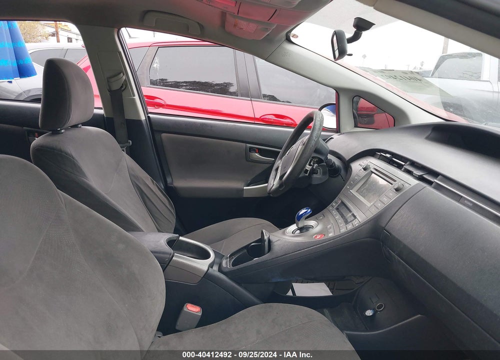 2015 TOYOTA PRIUS THREE VIN: JTDKN3DU8F0470035