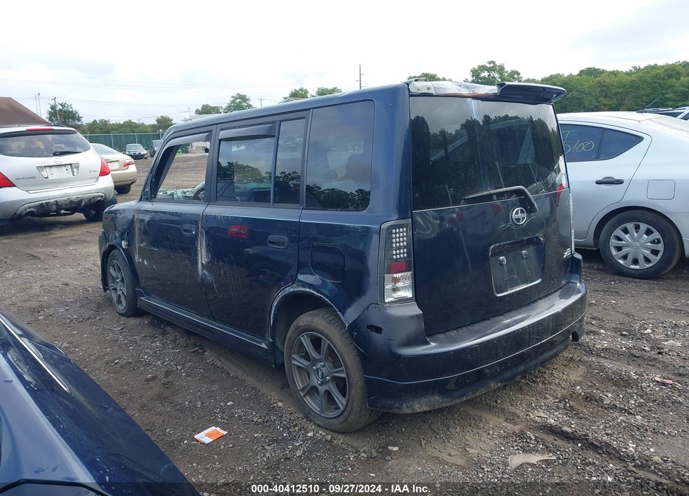 2005 SCION XB VIN: JTLKT324654002860