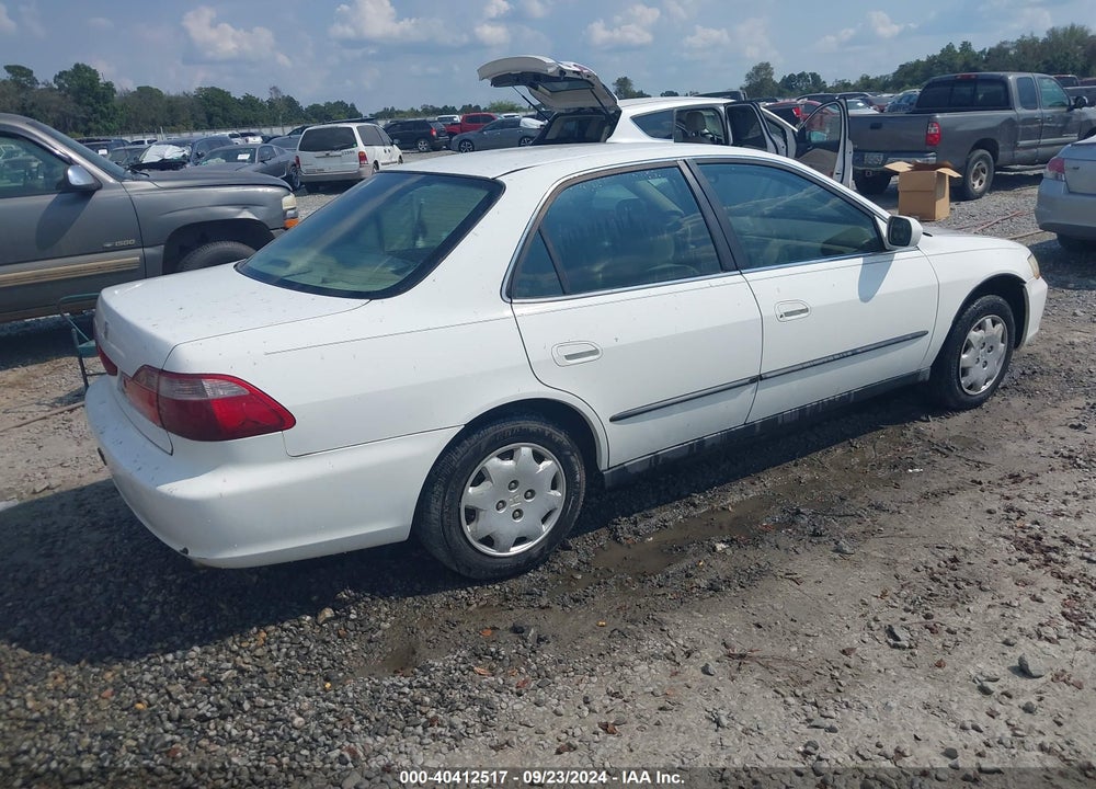 2000 HONDA ACCORD VIN: 1HGCG5642YA018281
