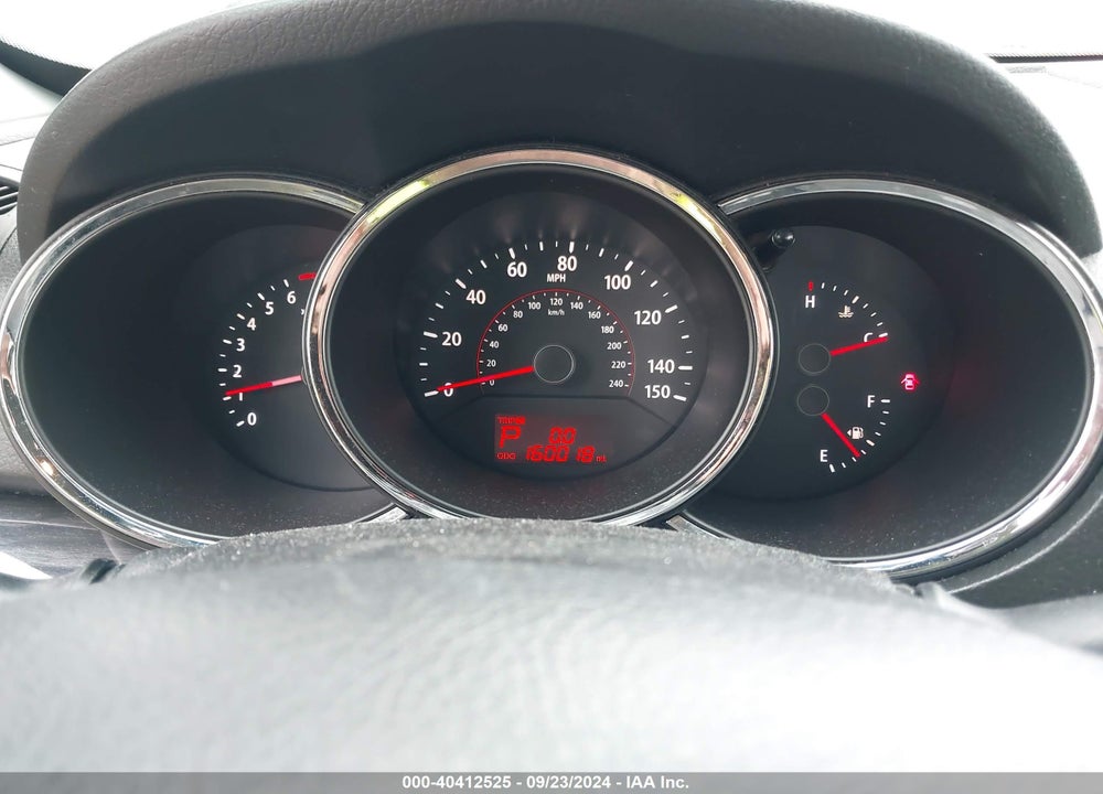 2011 KIA SORENTO LX VIN: 5XYKT4A12BG183249