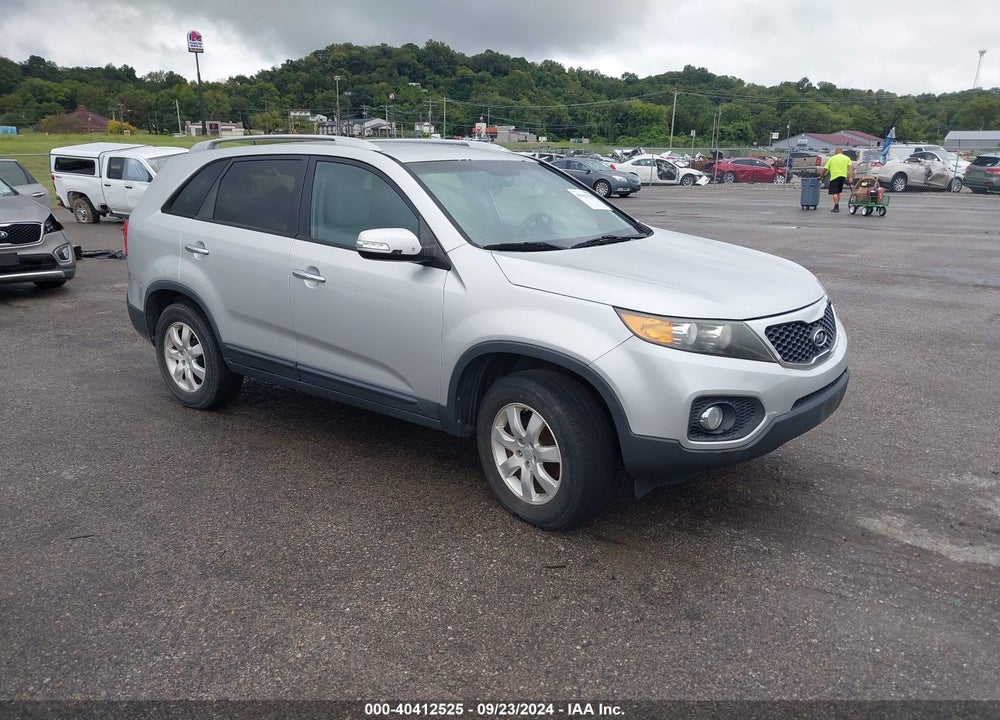 2011 KIA SORENTO LX VIN: 5XYKT4A12BG183249