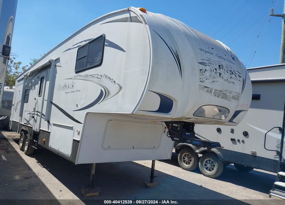 2010 KEYSTONE OUTBACK VIN: 4YDF3212XAB631113