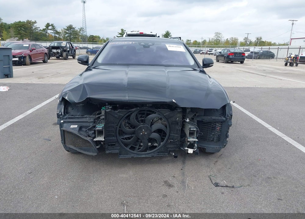 2019 JAGUAR XE VIN: SAJAJ4FX8KCP50861
