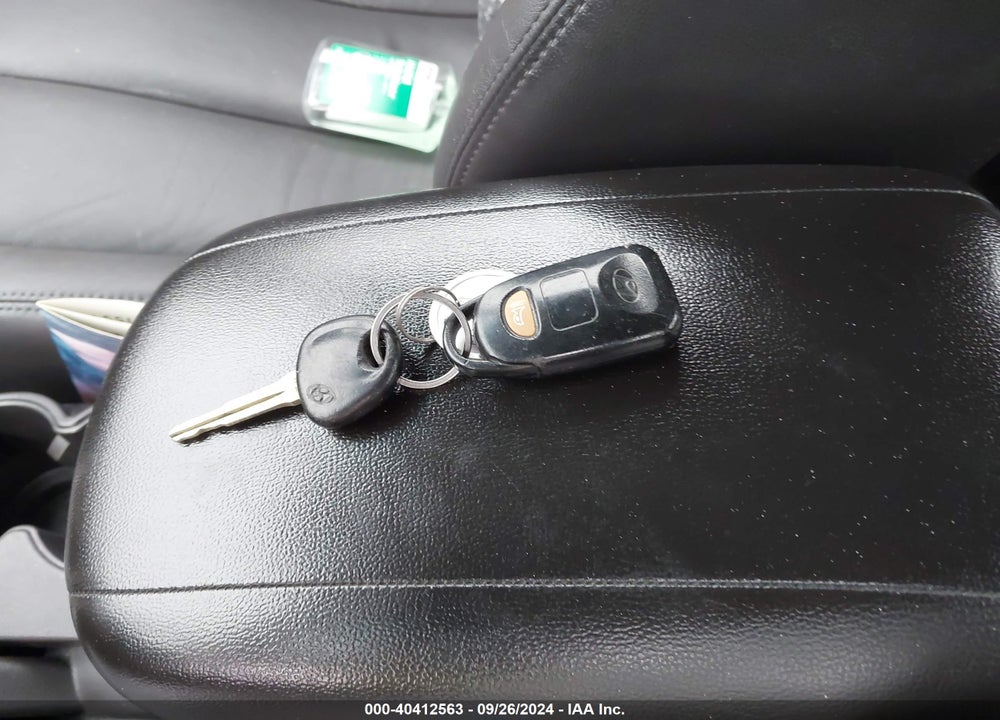 2009 HYUNDAI SONATA LIMITED V6 VIN: 5NPEU46F89H496484