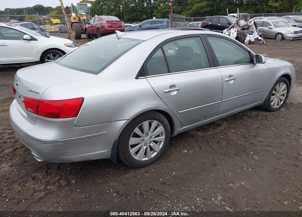 2009 HYUNDAI SONATA LIMITED V6 VIN: 5NPEU46F89H496484
