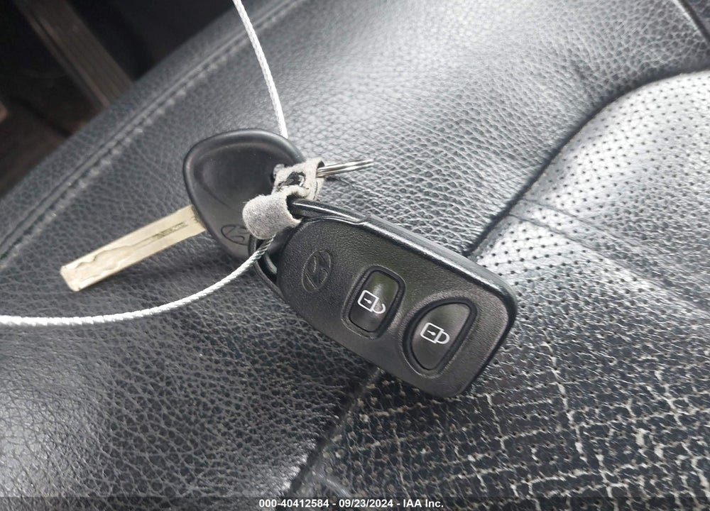 2012 HYUNDAI TUCSON LIMITED VIN: KM8JUCAC6CU381011