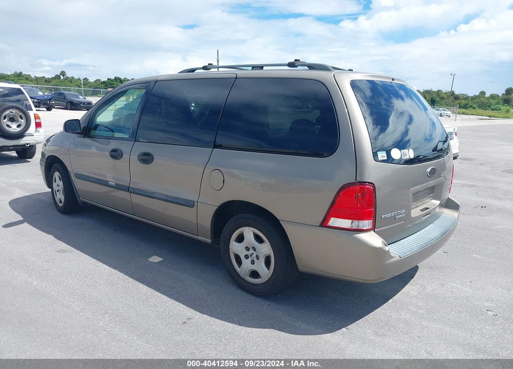2005 FORD FREESTAR SE VIN: 2FMZA516X5BA31844