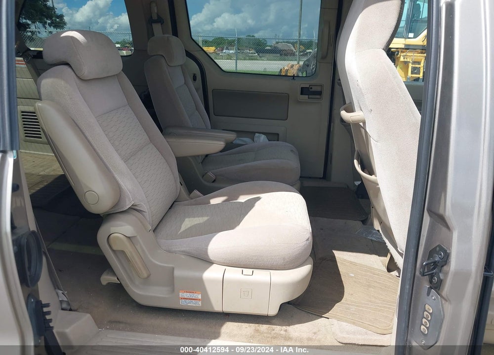 2005 FORD FREESTAR SE VIN: 2FMZA516X5BA31844