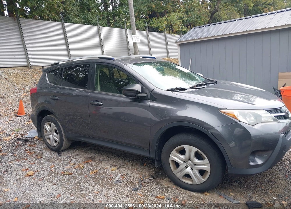 2015 TOYOTA RAV4 LE VIN: JTMZFREV4FJ054662