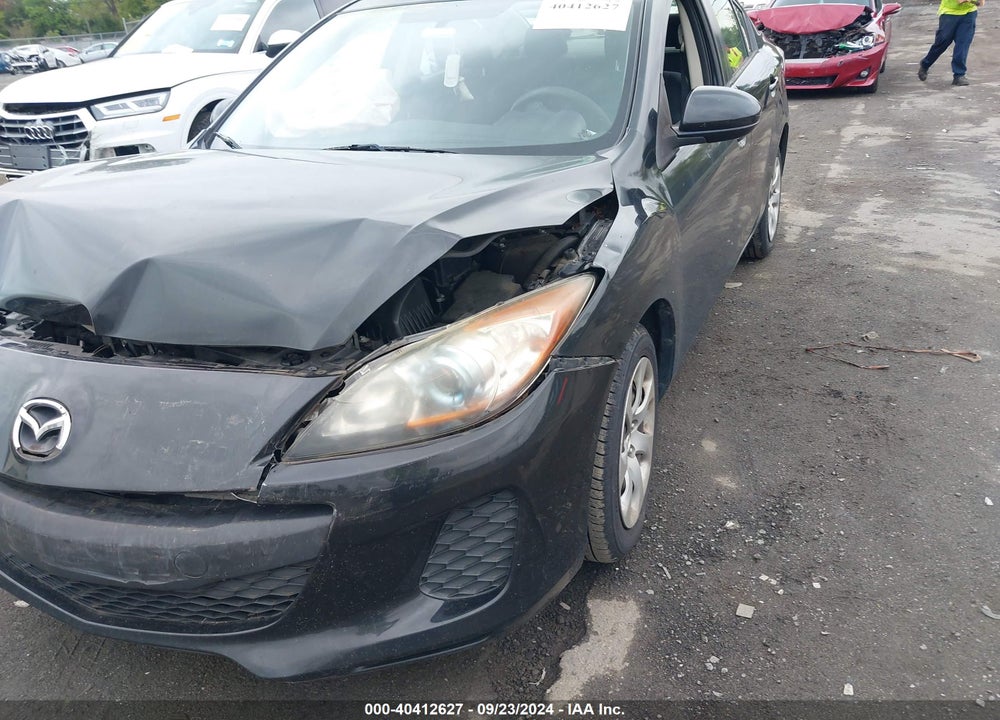 2013 MAZDA 3 I SPORT VIN: JM1BL1UP9D1833695