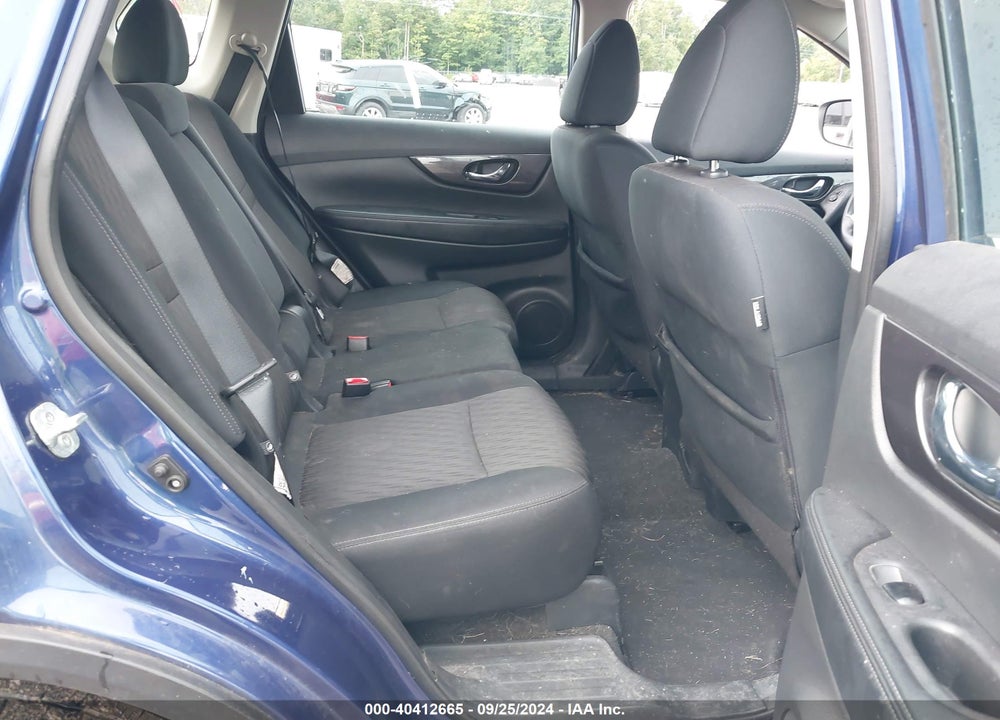 2018 NISSAN ROGUE S VIN: 5N1AT2MV6JC827543