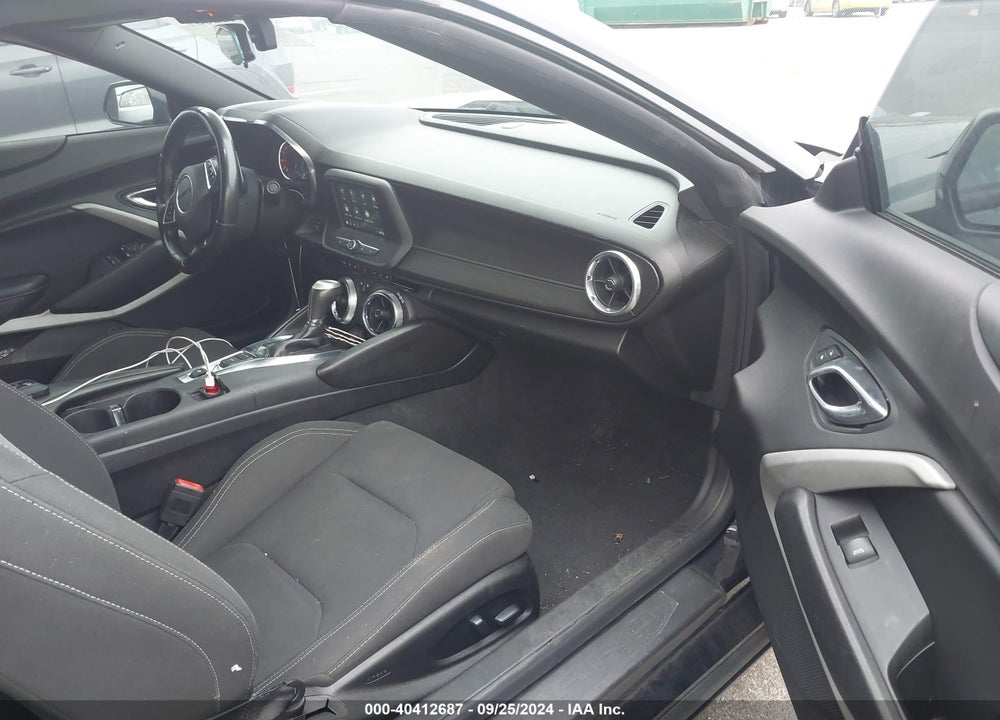 2019 CHEVROLET CAMARO 1LT VIN: 1G1FB3DS3K0136023