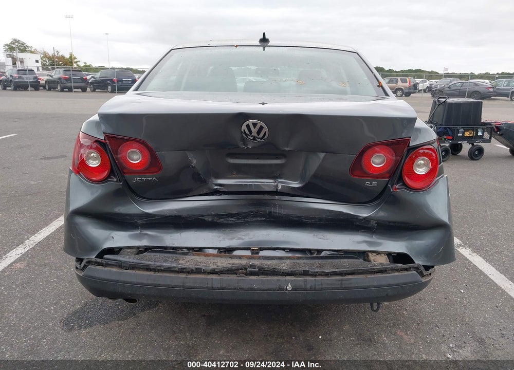 2010 VOLKSWAGEN JETTA SE VIN: 3VWRX7AJ6AM021109