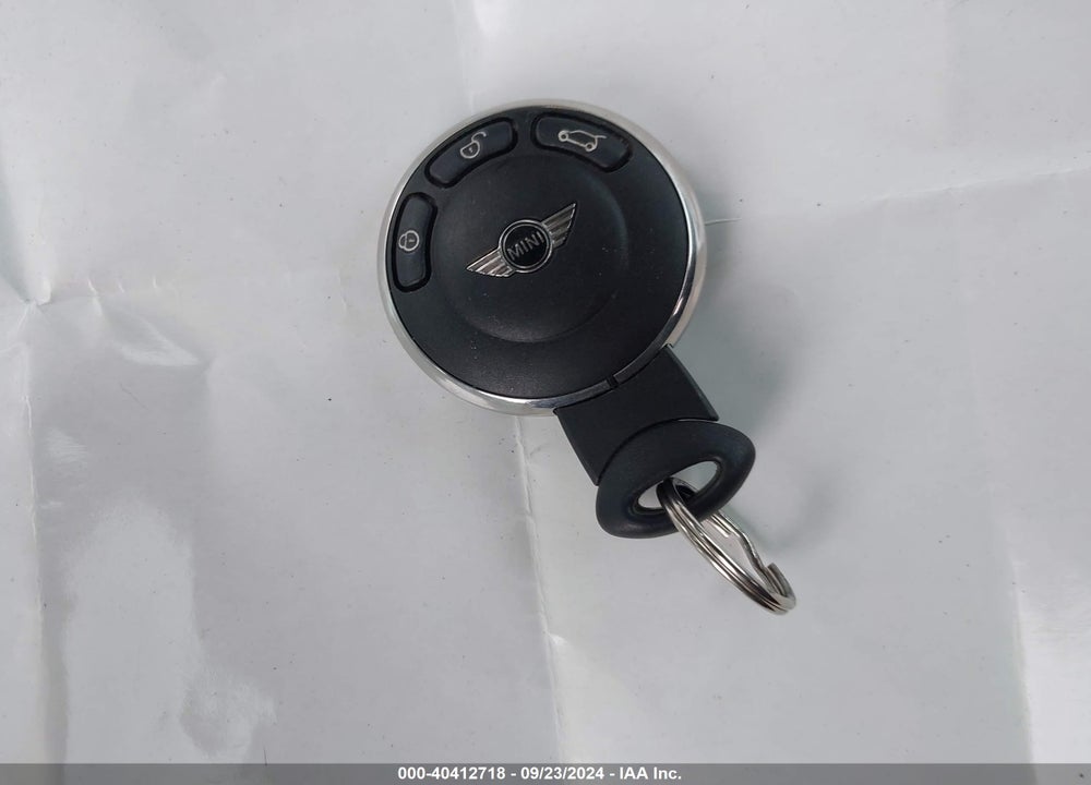 2013 MINI HARDTOP VIN: WMWSU3C50DT682997