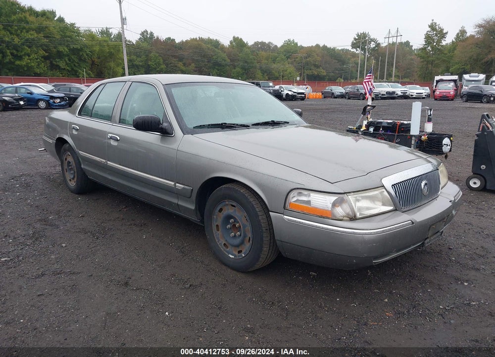 2003 MERCURY GRAND MARQUIS GS VIN: 2MEFM74W13X714133
