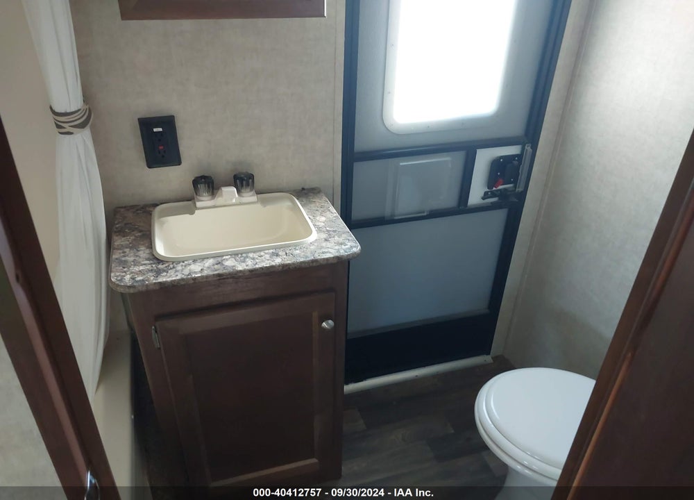 2015 KEYSTONE HIDEOUT TRAVEL TRAILER VIN: 4YDT31R22F7206772