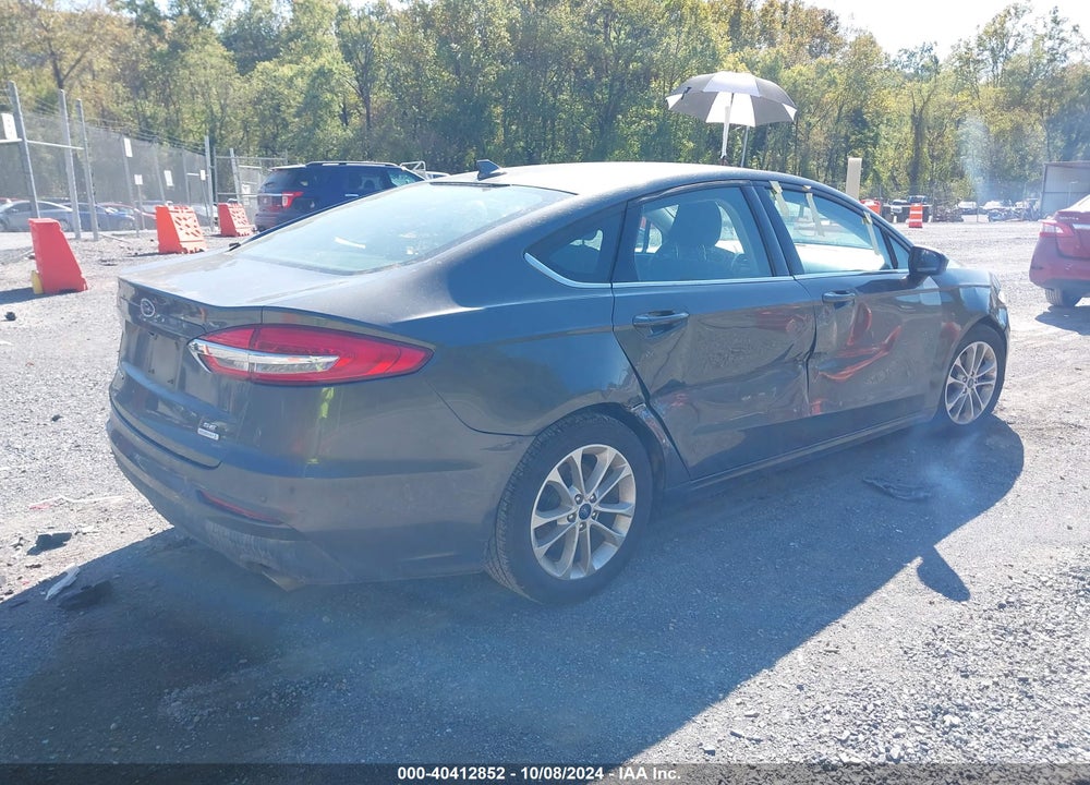 2019 FORD FUSION SE VIN: 3FA6P0HD8KR125995