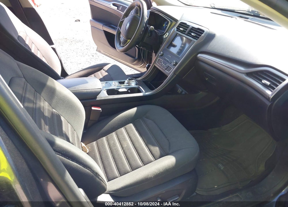 2019 FORD FUSION SE VIN: 3FA6P0HD8KR125995