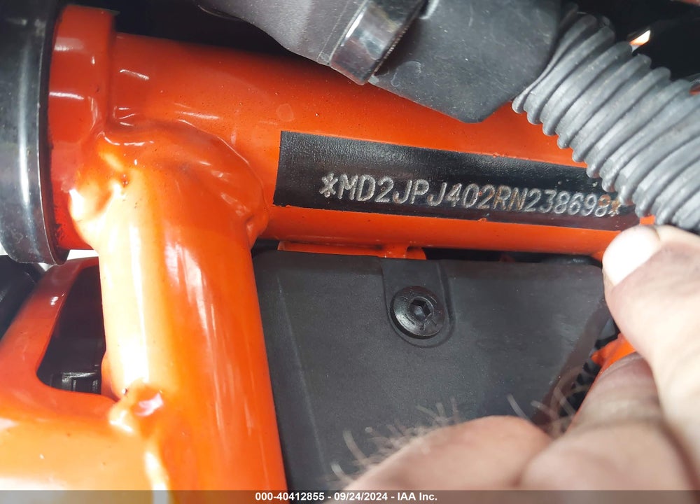 2024 KTM 390 DUKE VIN: MD2JPJ402RN238698