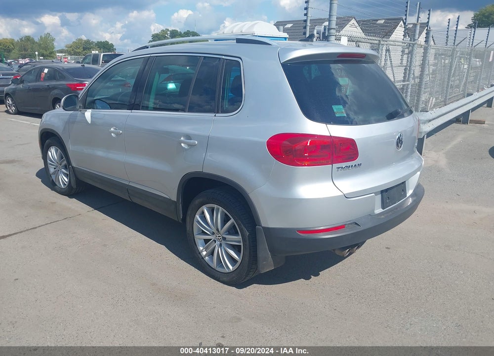 2013 VOLKSWAGEN TIGUAN SE VIN: WVGBV7AX9DW516225