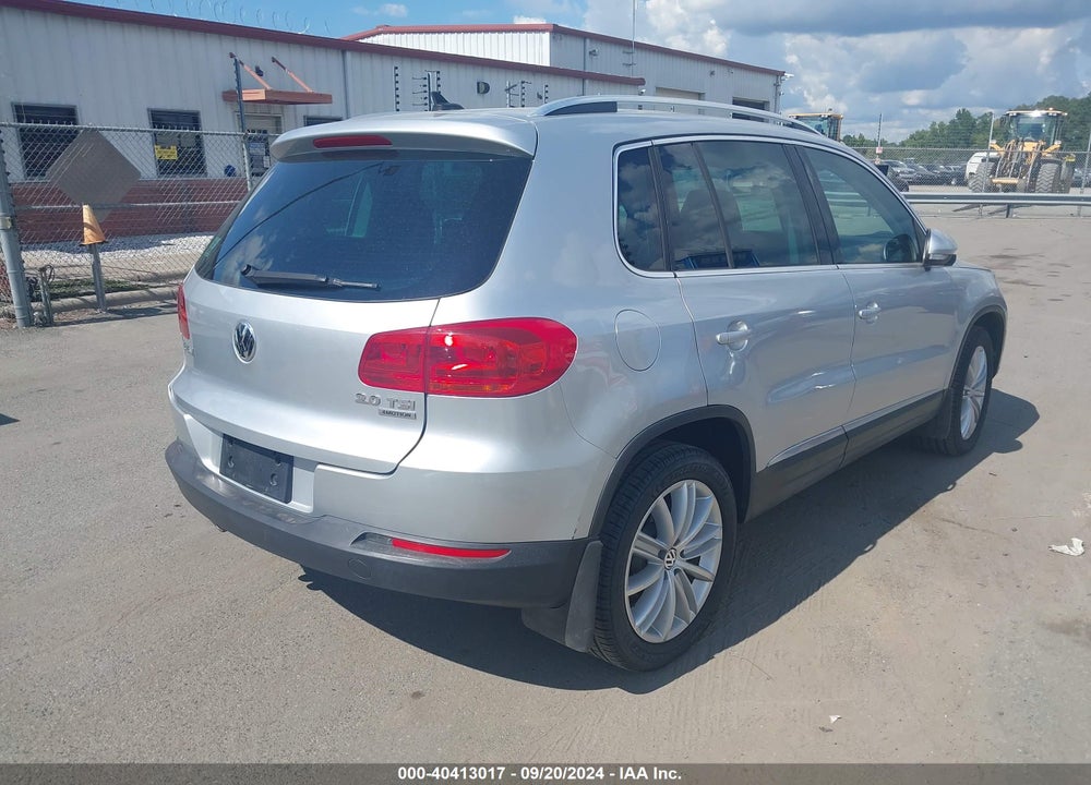 2013 VOLKSWAGEN TIGUAN SE VIN: WVGBV7AX9DW516225