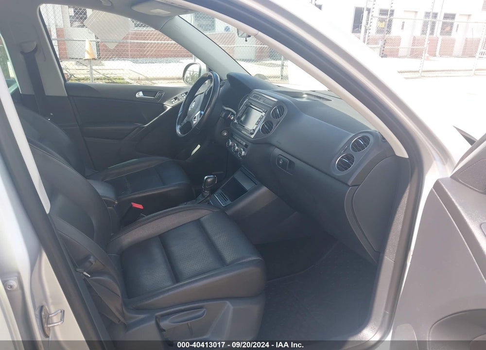 2013 VOLKSWAGEN TIGUAN SE VIN: WVGBV7AX9DW516225