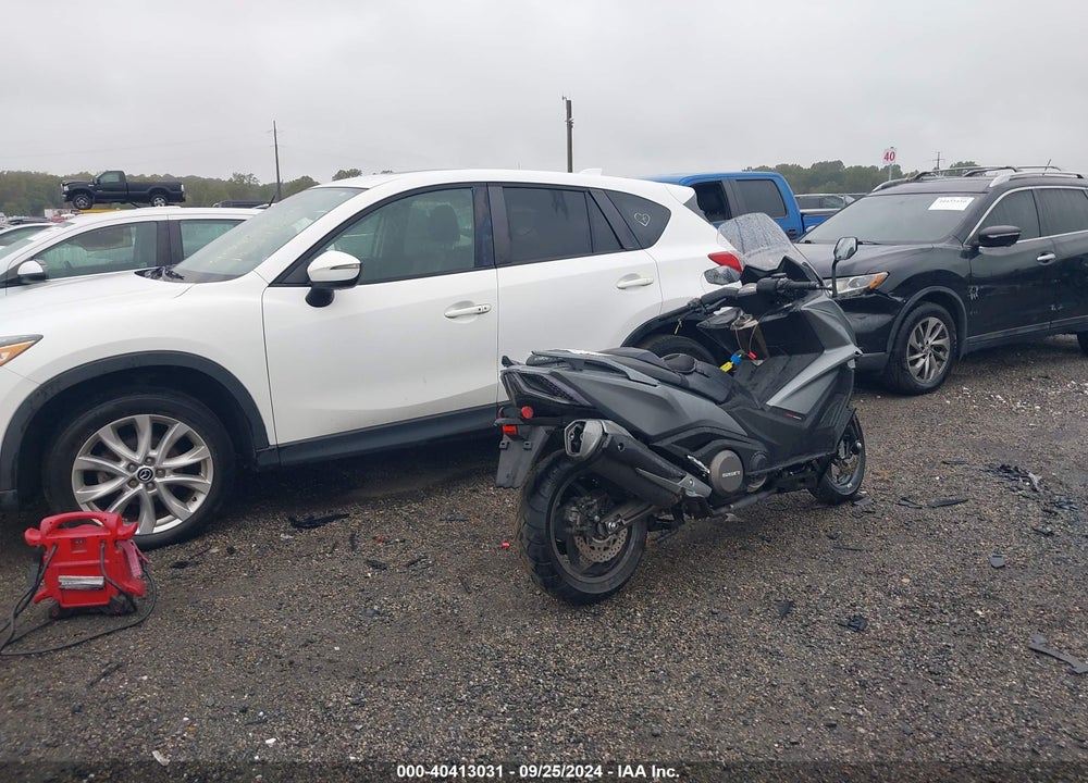 2022 KYMCO USA INC AK 550 VIN: RFBSAT547NB440802