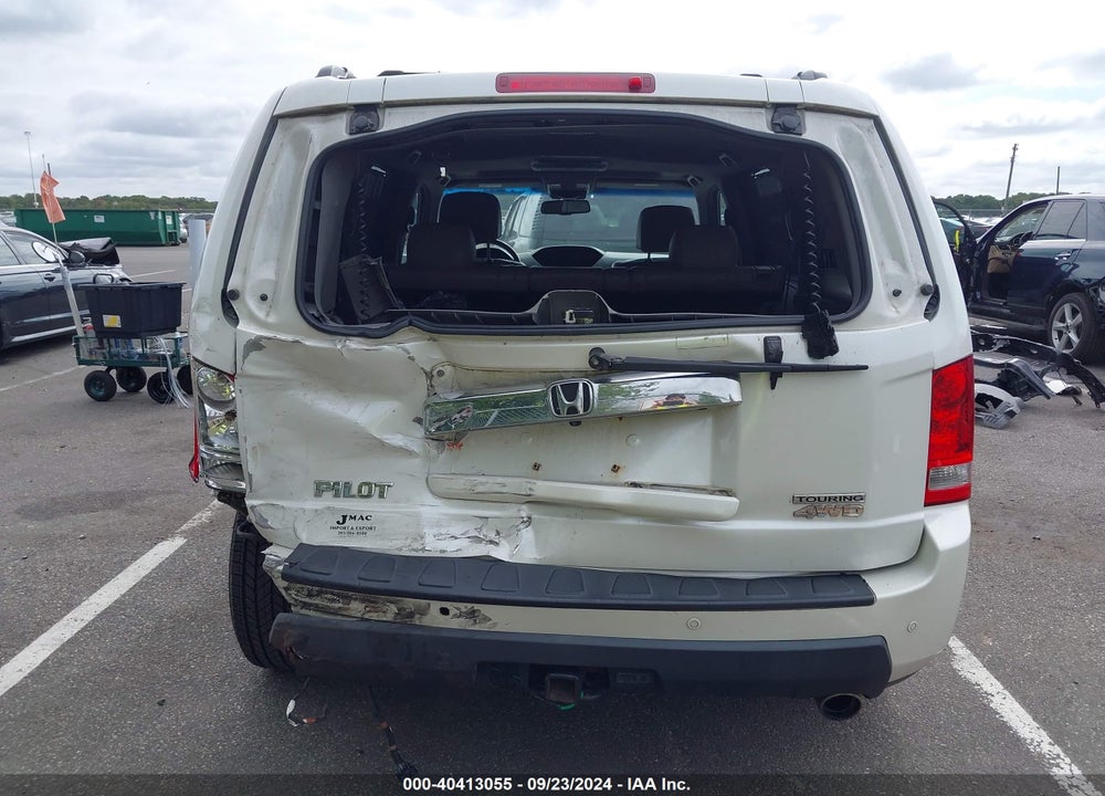 2011 HONDA PILOT TOURING VIN: 5FNYF4H96BB006451