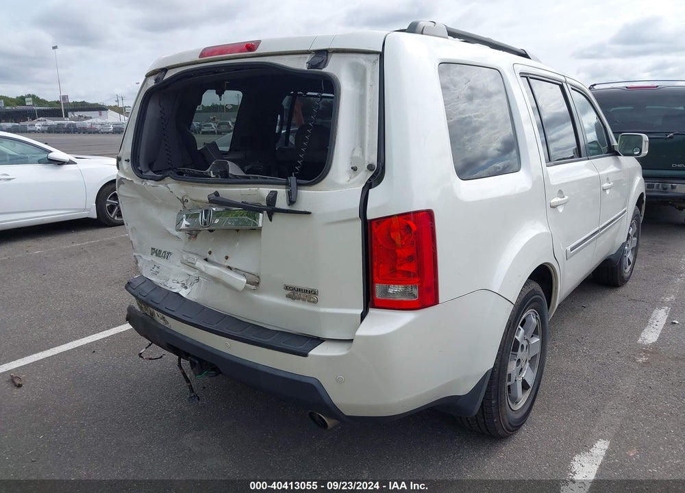 2011 HONDA PILOT TOURING VIN: 5FNYF4H96BB006451