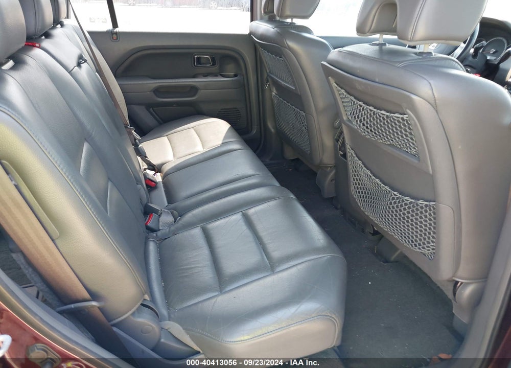 2008 HONDA PILOT EX-L VIN: 5FNYF285X8B005359