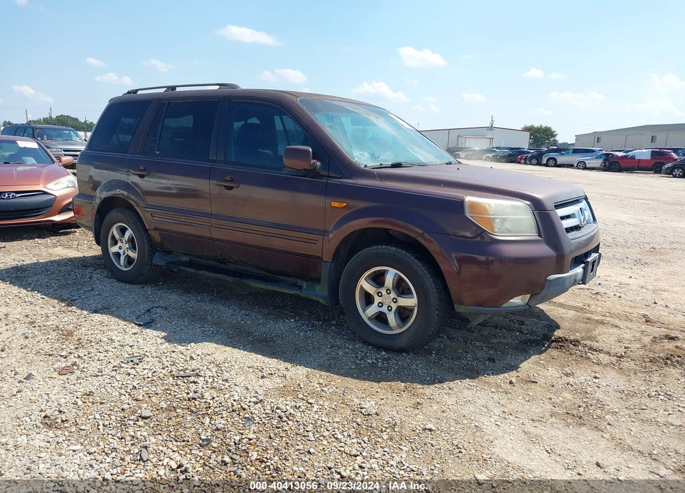 2008 HONDA PILOT EX-L VIN: 5FNYF285X8B005359