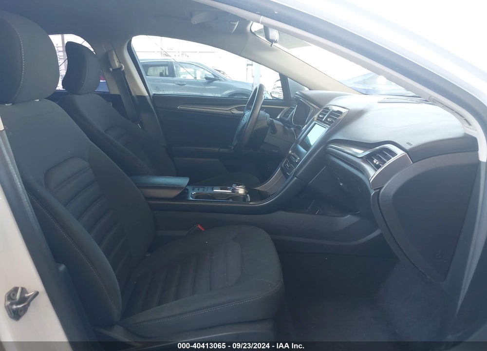2017 FORD FUSION HYBRID SE VIN: 3FA6P0LU5HR119717
