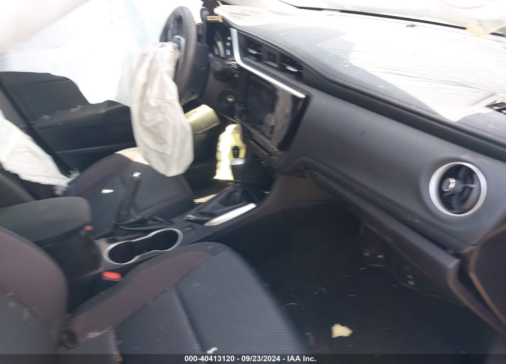 2019 TOYOTA COROLLA LE VIN: 5YFBURHE0KP874763
