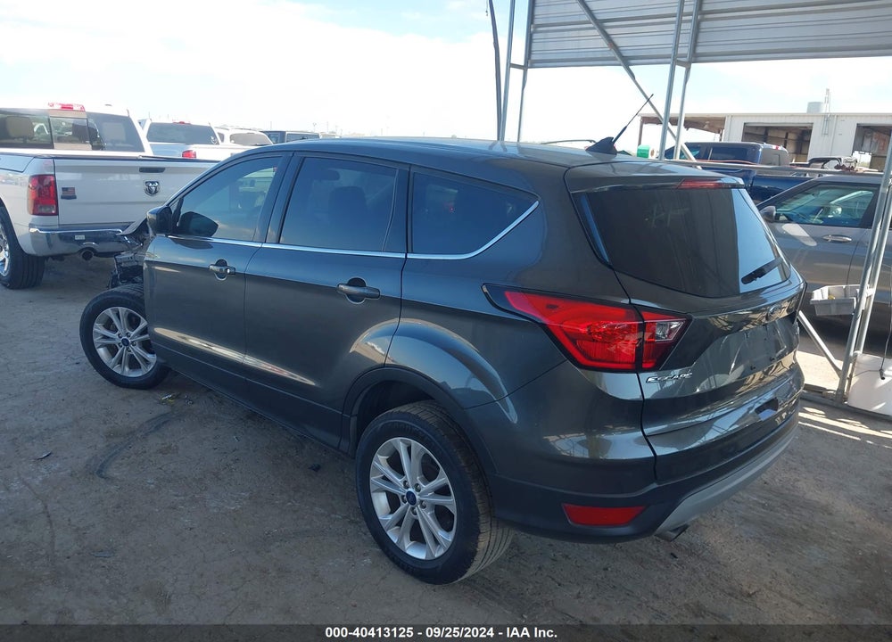 2019 FORD ESCAPE SE VIN: 1FMCU0GD3KUB58298