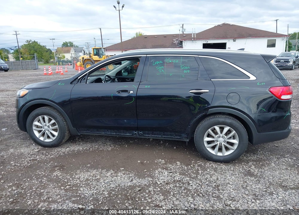 2016 KIA SORENTO 2.4L LX VIN: 5XYPG4A32GG017719
