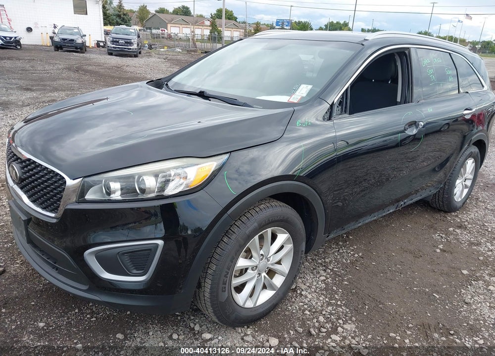 2016 KIA SORENTO 2.4L LX VIN: 5XYPG4A32GG017719
