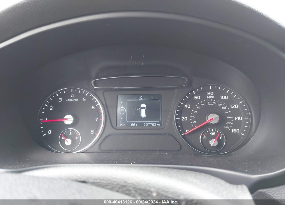 2016 KIA SORENTO 2.4L LX VIN: 5XYPG4A32GG017719
