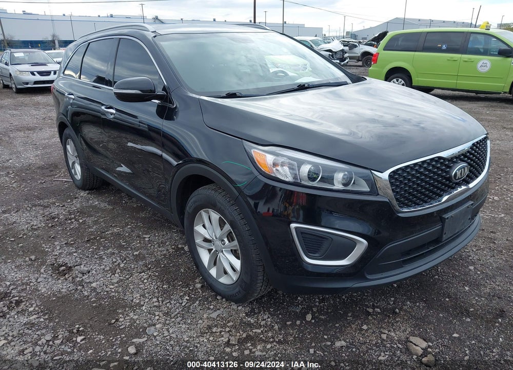 2016 KIA SORENTO 2.4L LX VIN: 5XYPG4A32GG017719