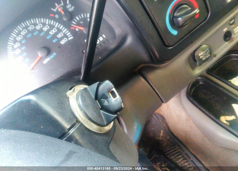 2000 DODGE DAKOTA SLT/SPORT VIN: 1B7GL22X3YS575253