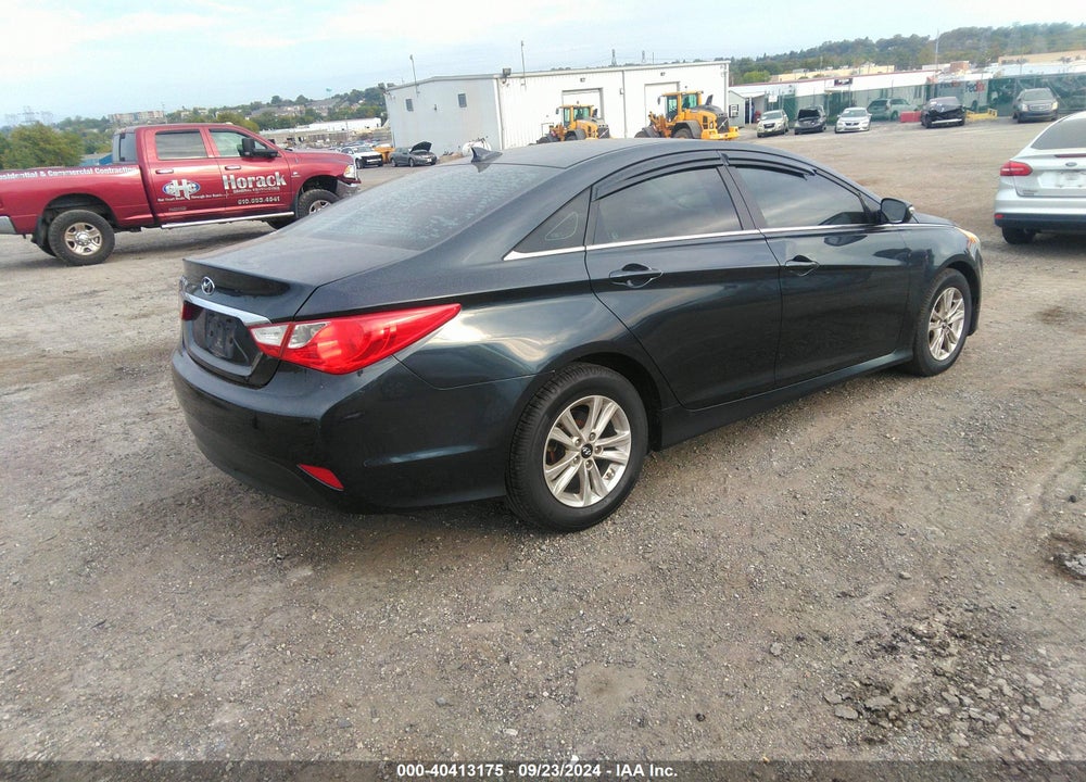 2014 HYUNDAI SONATA GLS VIN: 5NPEB4ACXEH933639