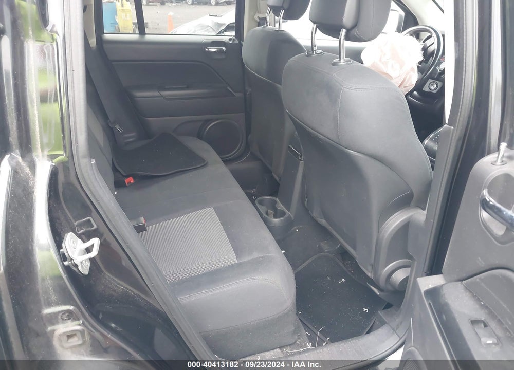 2011 JEEP COMPASS VIN: 1J4NF1FBXBD197137