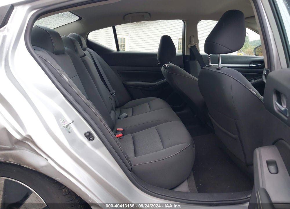 2022 NISSAN ALTIMA SV FWD VIN: 1N4BL4DV4NN318684