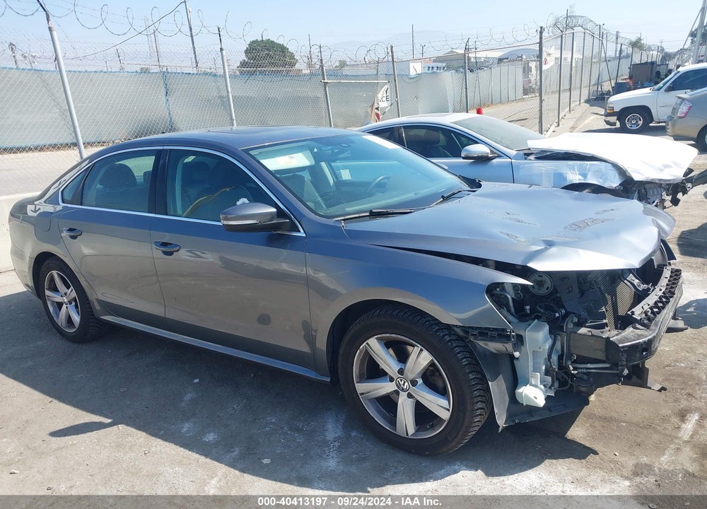 2013 VOLKSWAGEN PASSAT 2.5L SE VIN: 1VWBP7A3XDC018805