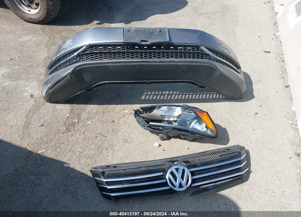 2013 VOLKSWAGEN PASSAT 2.5L SE VIN: 1VWBP7A3XDC018805