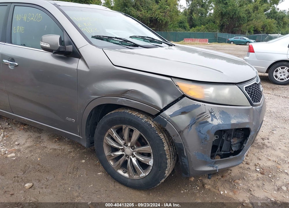 2012 KIA SORENTO SX V6 VIN: 5XYKWDA28CG204400